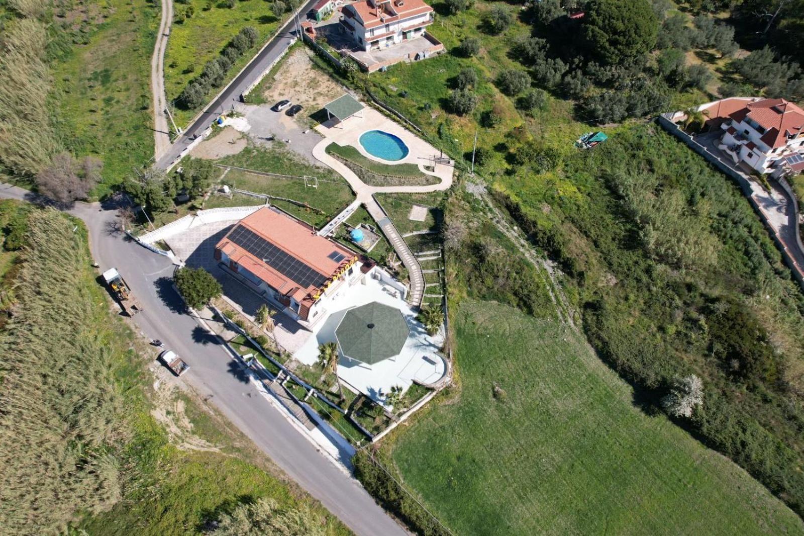 La Pagoda Gizzeria Buitenkant foto